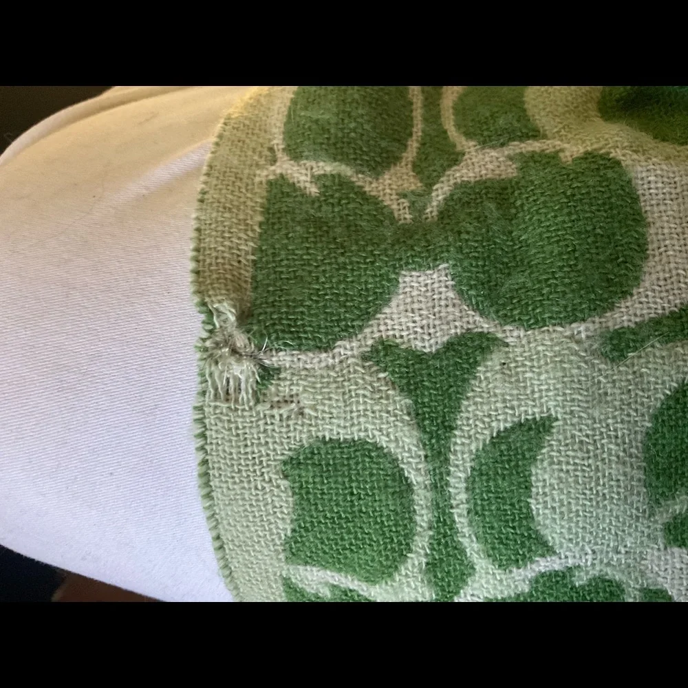 “COACH” Reversible Green and White Logo Fringed Scarf. - Picture 9 of 15